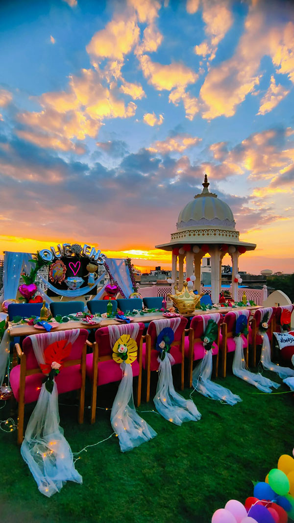 Romantic Rooftop Restaurant Romantic Rooftop Restaurant